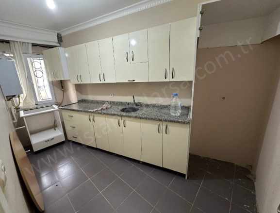 Arnavutköy Anadolu Mah Satılık Daire 8 Yıllık 140 M2 Ters Dubleks