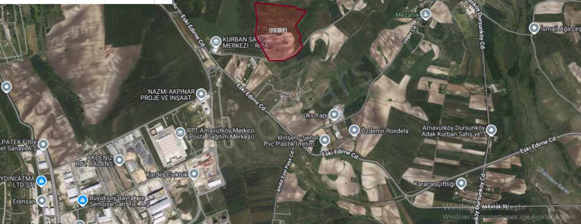 Arnavutköy Dursunköyde Satılık Tarla Arsa 4000 M2 Hisseli Yolu Var Dursunköy Mah