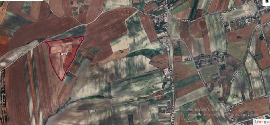 Arnavutköy Çilingirde Satılık Tarla Arsa 3000 M2 Hisseli Yolu Var Evlerin Yakını Çilingir Mah