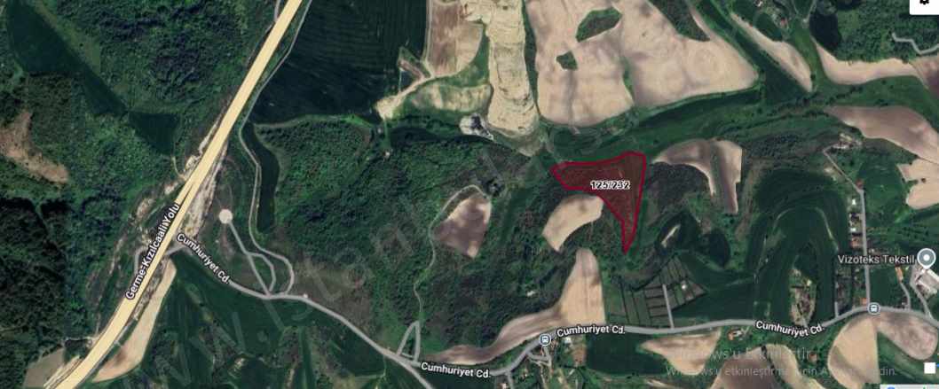 Arnavutköy Boyalıkta Satılık Tarla Arsa 1000 M2 Hisseli Yolu Var imarlı Boyalık Mah