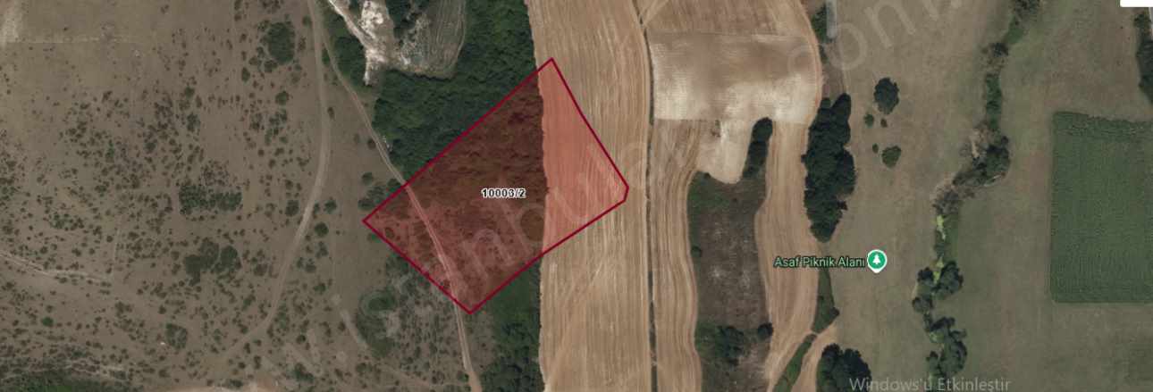 Arnavutköy Boyalıkta Satılık Tarla Arsa 935 M2 Hisseli Yolu Var imarlı Boyalık Mah