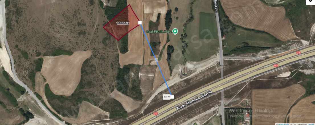 Arnavutköy Boyalıkta Satılık Tarla Arsa 935 M2 Hisseli Yolu Var imarlı Boyalık Mah