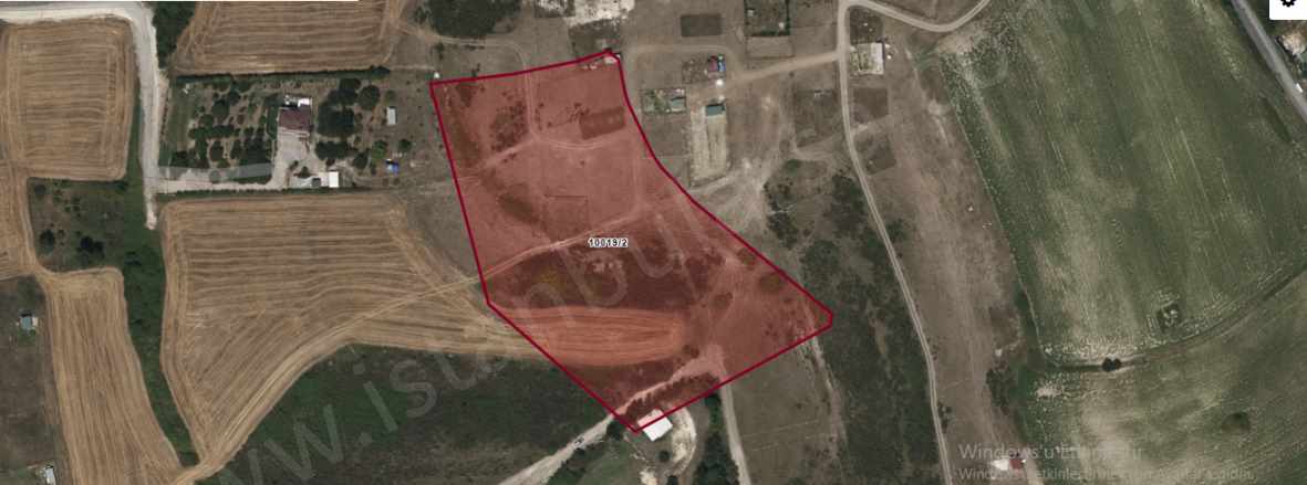 Arnavutköy Boyalıkta Satılık Tarla Arsa 152 M2 Yolu Var Evlerin Yakını Boyalık Mah