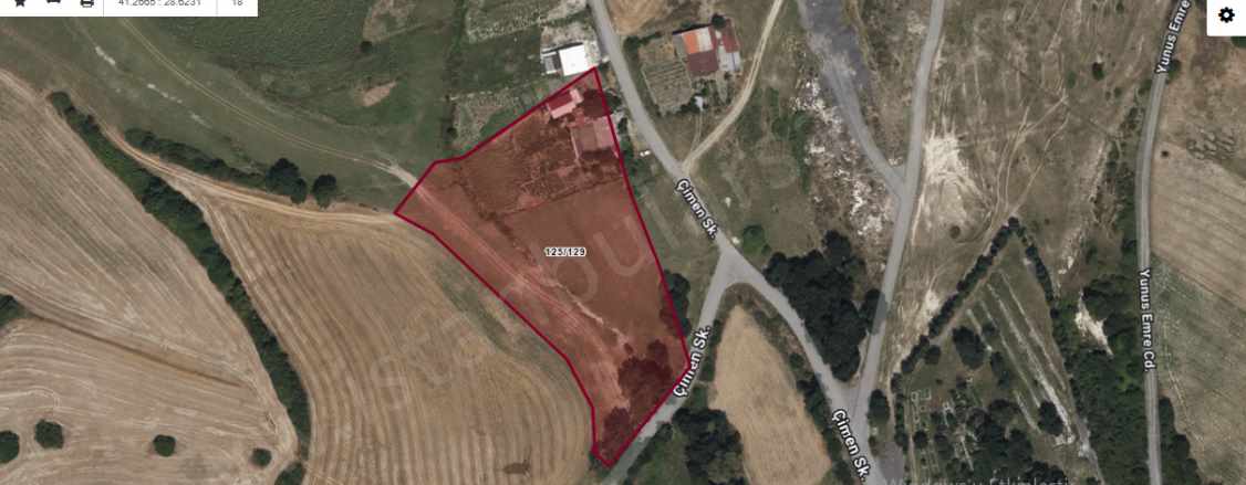 Arnavutköy Boyalıkta Satılık Tarla Arsa 203 M2 Yolu Var Evlerin Yakını Boyalık Mah