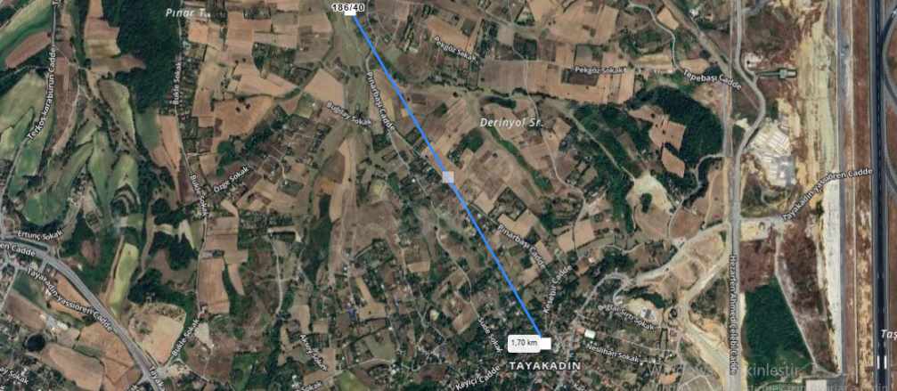 Arnavutköy Tayakadın Satılık Tarla Arsa 393 M2 Caddeye Yakın Merkezde Hisseli Mah