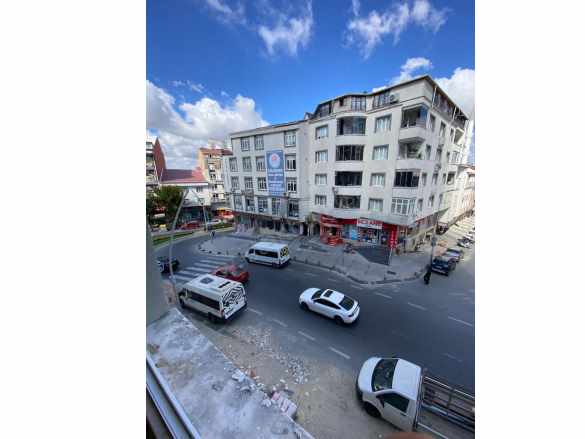 Arnavutköy Merkez Mh Satılık Daire 2+1 Cadde Cephe 2 Kat Sıfır Mah