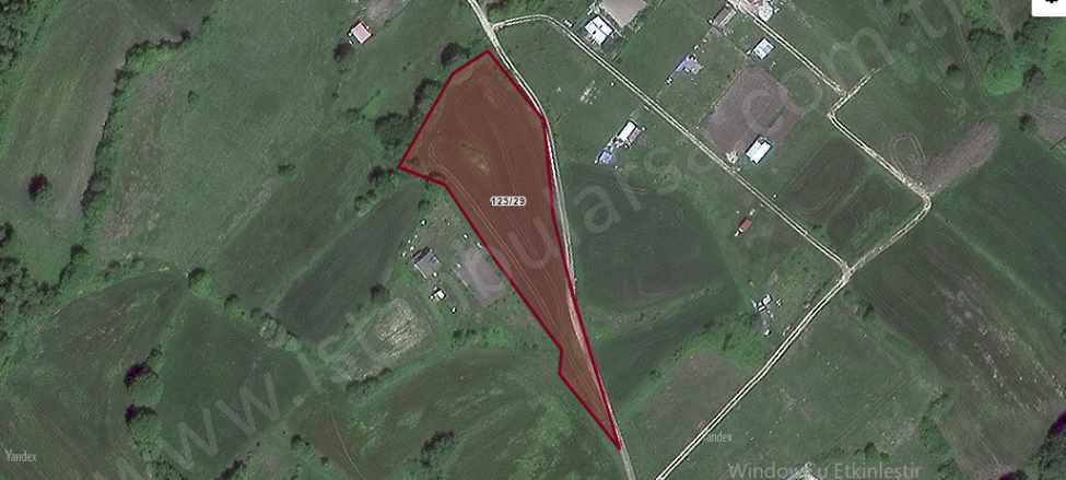 Çatalca Çiftlikköyde Satılık Tarla Arsa 202 M2 Hisseli Yolu Var Evlerin Yakını Çiftlikköy Mah