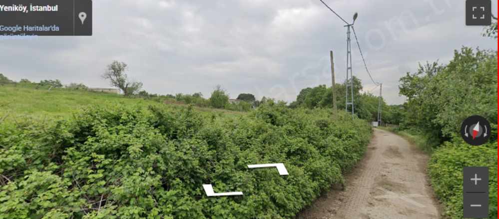 Arnavutköy Yeniköyde Satılık Arsa 350 M2 Hisseli Yolu Var Evlerin Yakını Yeniköy Mah