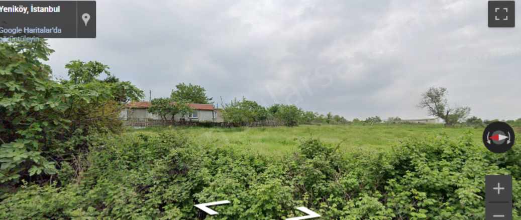 Arnavutköy Yeniköyde Satılık Arsa 350 M2 Hisseli Yolu Var Evlerin Yakını Yeniköy Mah