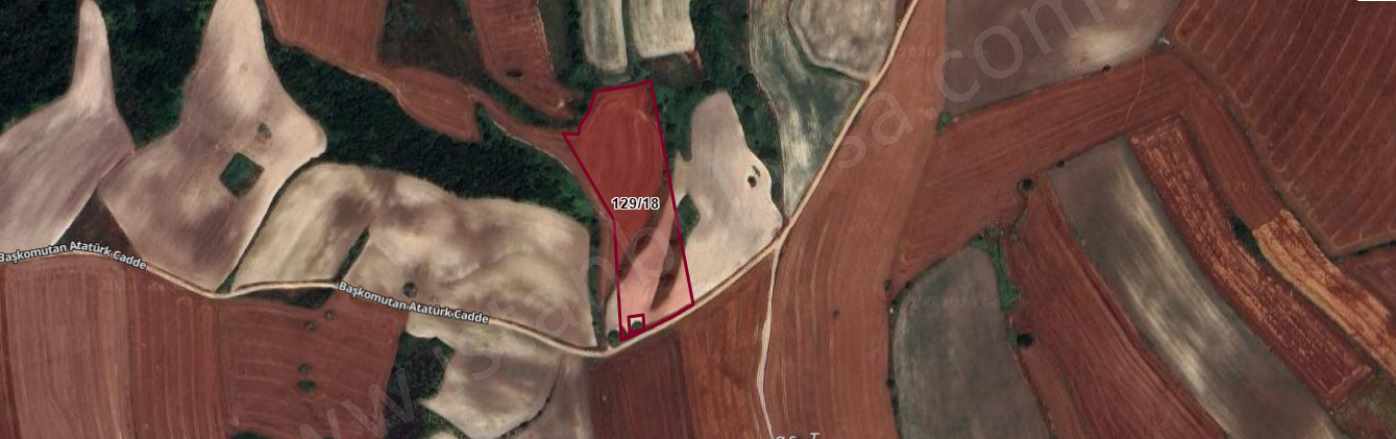 Arnavutköy Yassıörende Satılık Arsa 220 M2 Hisseli Yolu Var Yassıören Mah