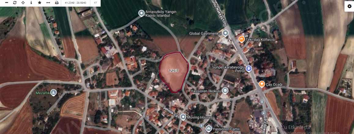 Arnavutköy Yassıörende Satılık Arsa 330 M2 Merkezde Hisseli Yolu Var Yassıören Mah