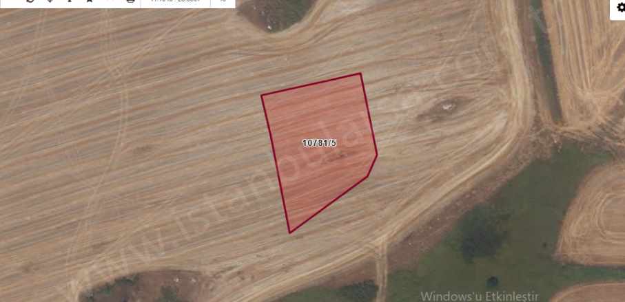 Arnavutköy Hadımköyde Satılık Arsa 247 M2 2 Kat imarlı Hisseli Hadımköy Mah