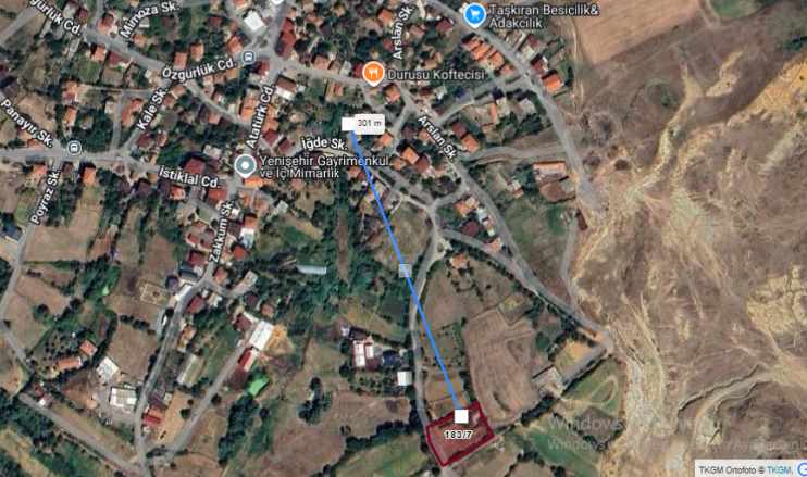 Arnavutköy Yeniköyde Satılık Arsa 1 283 M2 içinde 2 Katlı Ev Var Yolu Yeniköy Mah