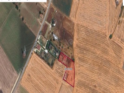Silivri Fenerköyde Satılık Tarla Arsa 210 M2 Hisseli Yolu Var Evlerin Yakını Fener Mah