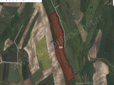 Çatalca İzzettinde Satılık Tarla Arsa 936 M2 Yolu Var Evlerin Yakını İzzettin Mah