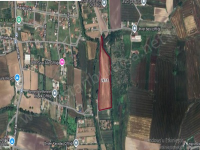 Çatalca Kestanelikte Satılık Tarla Arsa 250 M2 Yolu Var Evlerin Yakını Kestanelik Mah