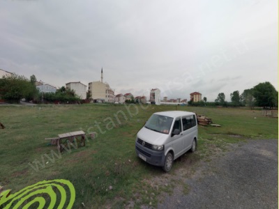 Arnavutköy İmrahorda Satılık Arsa 140 M2 Asfalt Caddeye Cephe Merkezde Yolu Var İmrahor Mah