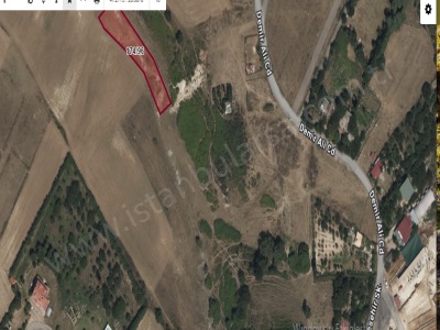 Arnavutköy Tayakadın Satılık Arsa 200 M2 Hisseli Merkezde Mah