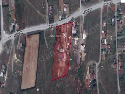 Arnavutköy Tayakadın Satılık Arsa 439 M2 Çevrili Tepe Konumda Yolu Var Mah