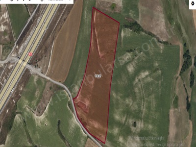 Arnavutköy Yassıörende Satılık Arsa 649 M2 Hisseli Yolu Var Yassıören Mah