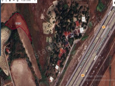 Arnavutköy Yassıörende Satılık Arsa 647 M2 Yolu Var Müstakil Merkezde Yassıören Mah