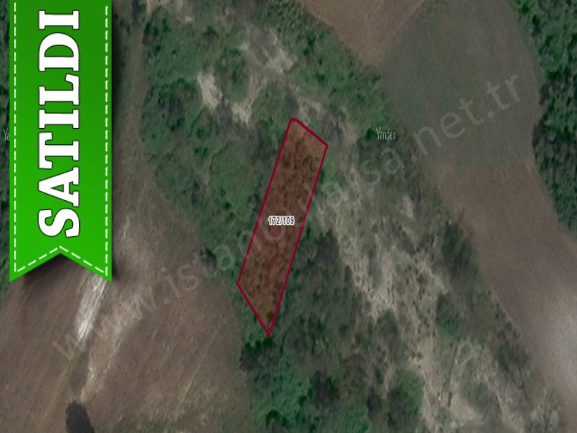Arnavutköy Tayakadın,da  Satılık Arsa , 113 M2 Hisseli Havalimanına Yakın