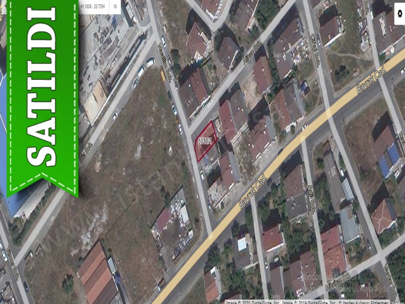 Arnavutköy Haraççıda Satılık Arsa , 137 M2  İmarlı Köşe Başı