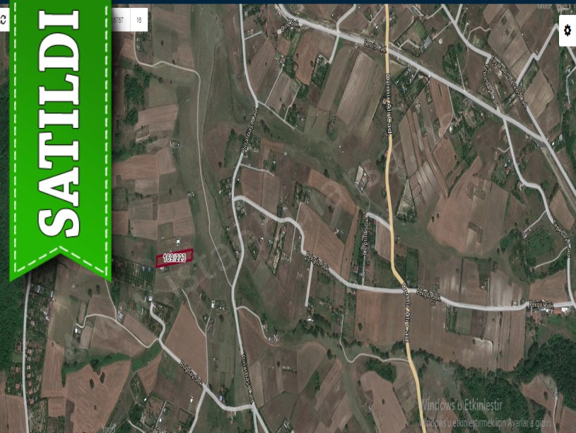 Arnavutköy Tayakadında Satılık Arsa , 891 M2 Caddeye Yakın