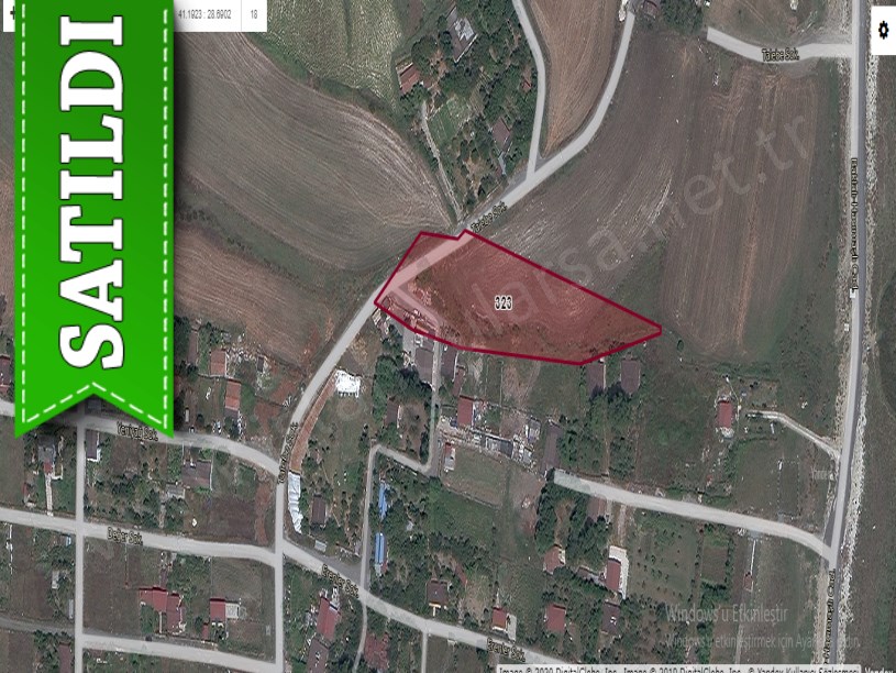 Arnavutköy Haraççıda Satılık Arsa , 345 M2 Muayne İstasyonu Yakını 
