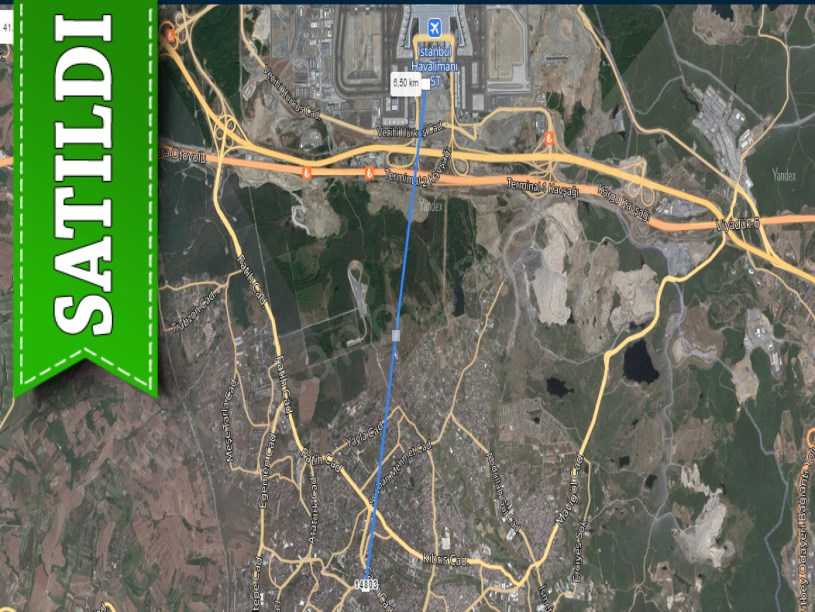 Arnavutköy Merkezde Satılık Arsa , 226 m2 Caddeye 2.Parsel Müstakil