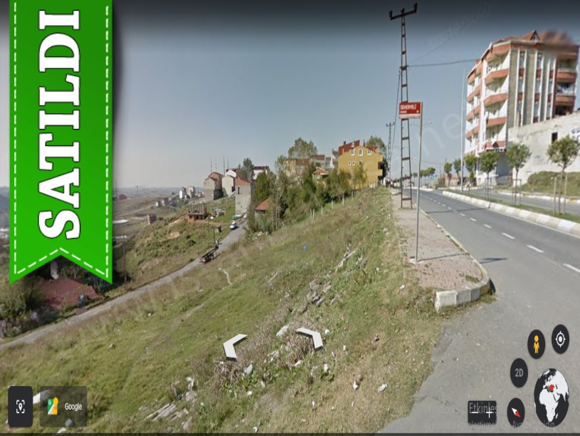 Arnavutköy Merkezde Satılık Arsa , 226 m2 Caddeye 2.Parsel Müstakil