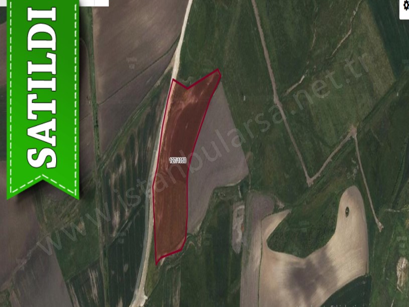 Çatalca Nakkaşta Satılık  Arsa , 790 M2 Hisseli Yolu Mevcut