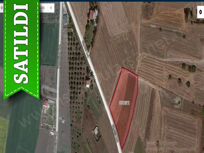 Silivri Fenerköyde Satılık Arsa , 260 M2 Merkezde Cadde Cephe 