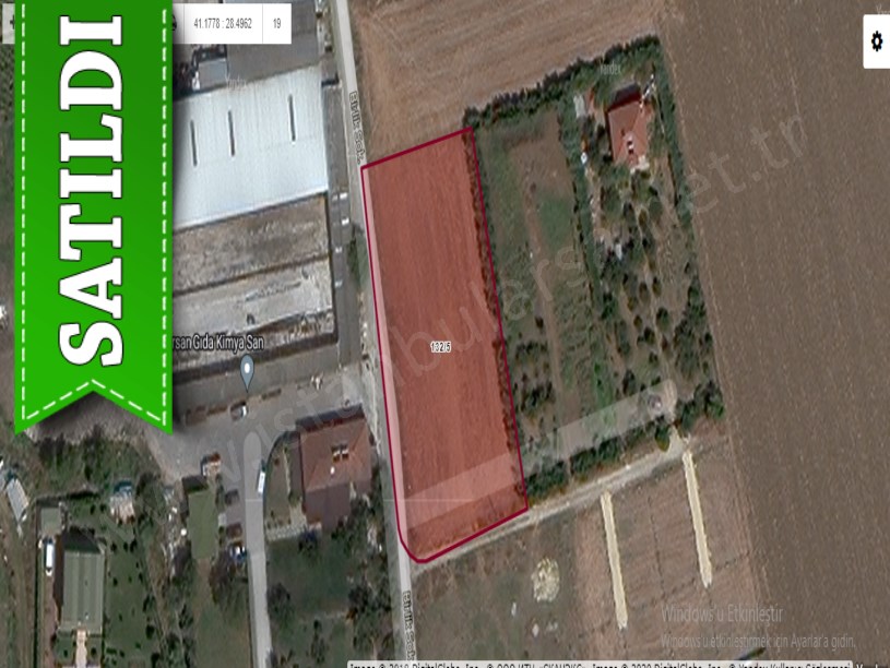 Çatalca İzzettinde Satılık Arsa , 2,500 M2  Yolu Var Müstakil