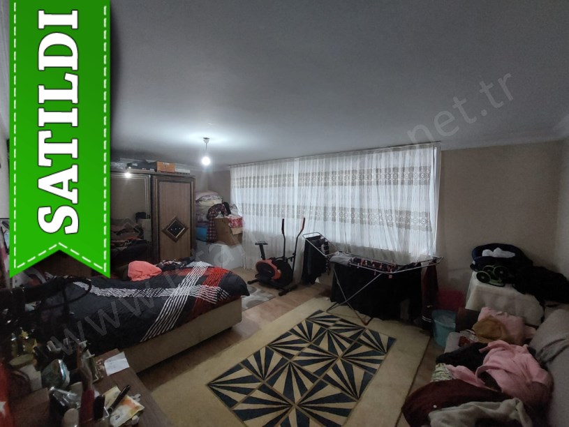 Arnavutköy Merkezde Satılık Daire , 3+1 Yüksek Giriş 