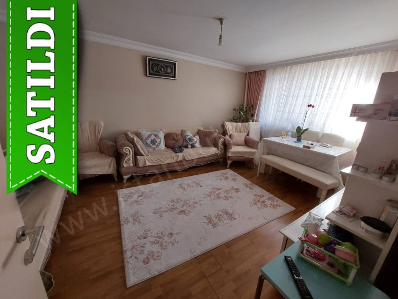 Arnavutköy Merkezde Satılık Daire , 3+1 Yüksek Giriş 