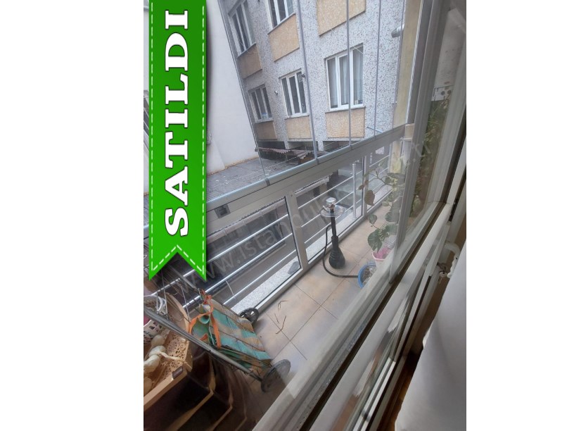 Arnavutköy Merkezde Satılık Daire , 3+1 Yüksek Giriş 