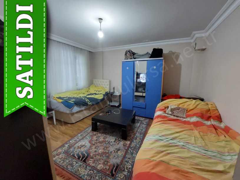 Arnavutköy Merkezde Satılık Daire , 3+1 Yüksek Giriş 