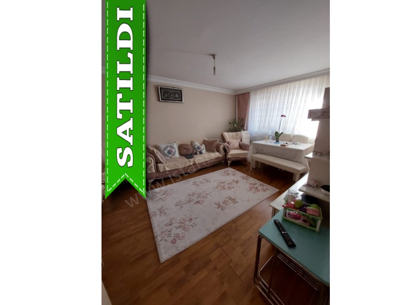 Arnavutköy Merkezde Satılık Daire , 3+1 Yüksek Giriş 