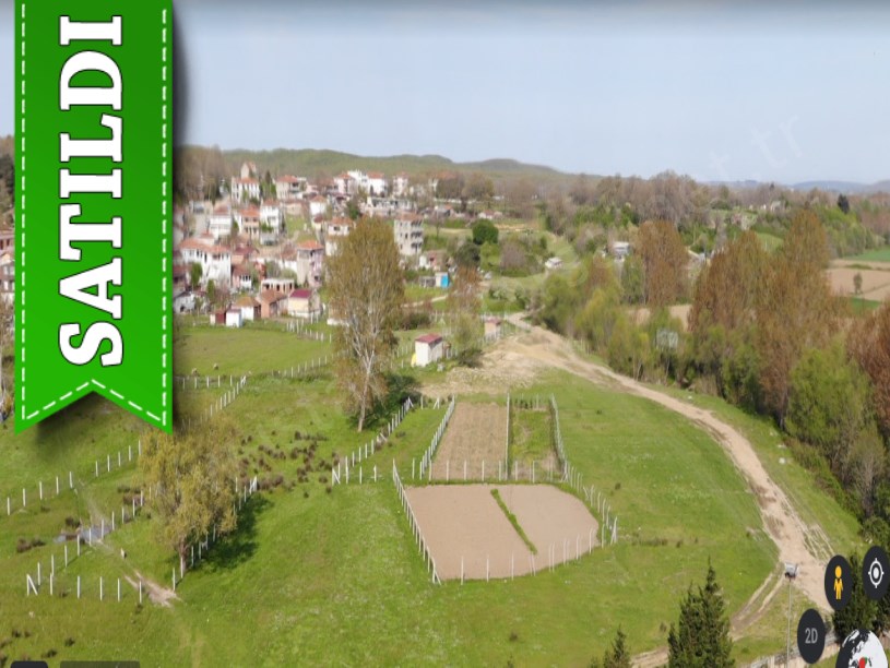 Çatalca Karacaköyde Satılık Arsa , 465 m2 Caddeye Yakın Hisseli 