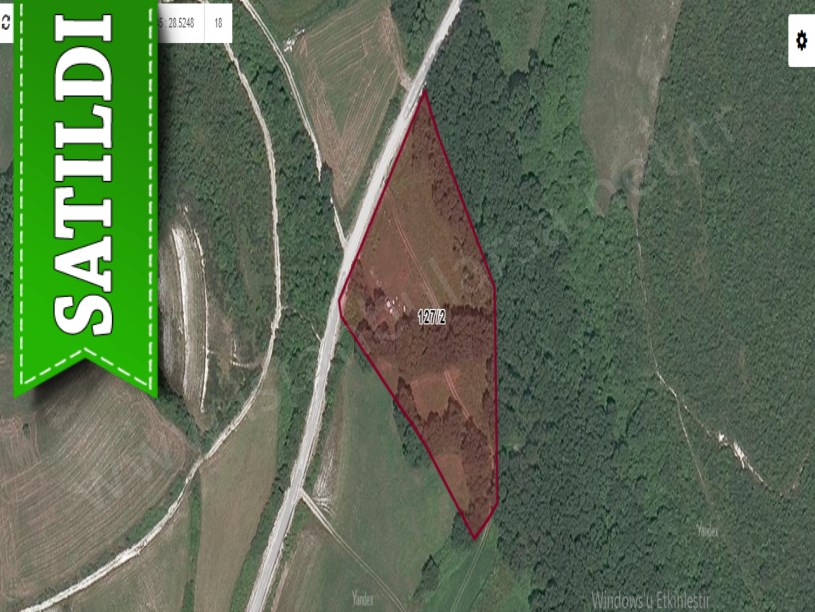 Çatalca Yazlıkköyde Satılık  Arsa , 400 M2 Yolu Var Hisseli