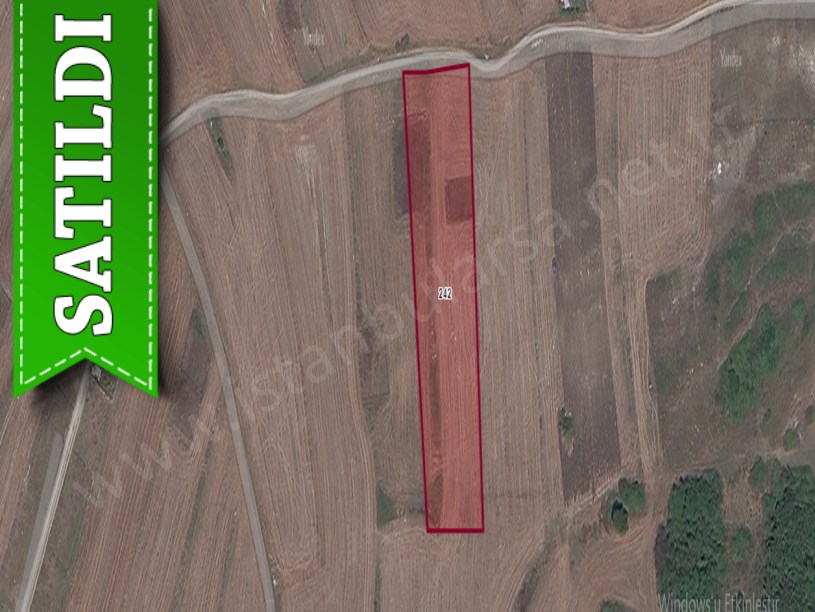 Arnavutköy Haraççıda Satılık Arsa , 215 M2  Caddeye Cephe Çaplı