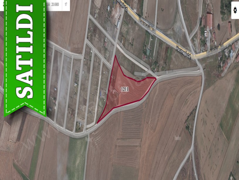 Arnavutköy Hacımaşlıda Satılık Arsa , 300 M2 Evlerin Yakını Yolu Var