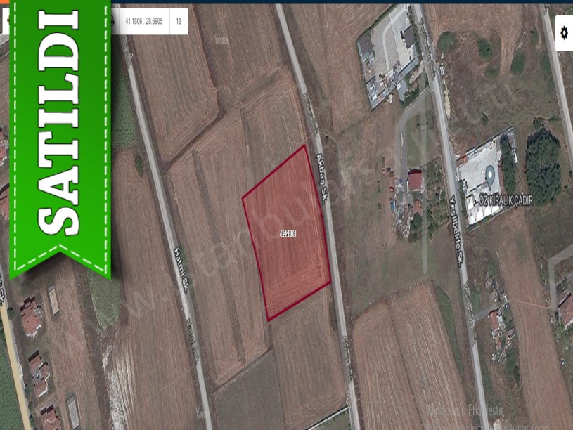 Arnavutköy Haraççıda Satılık Arsa , 4,645 M2 Müstakil Yolu Var İmarlı