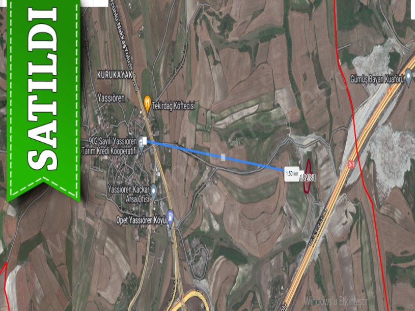 Arnavutköy Yassıörende Satılık Arsa , 1000 M2 Yolu Var Hisseli