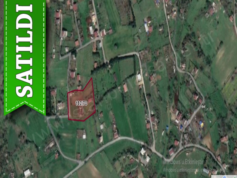 Arnavutköy Tayakadında Satılık Arsa , 420 m2 Evlerin Yakını Yolu Var