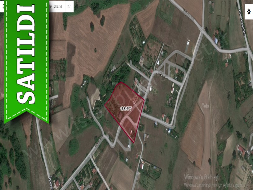 Arnavutköy Tayakadında Satılık Arsa , 500 M2 Evlerin Yakını Yolu Var