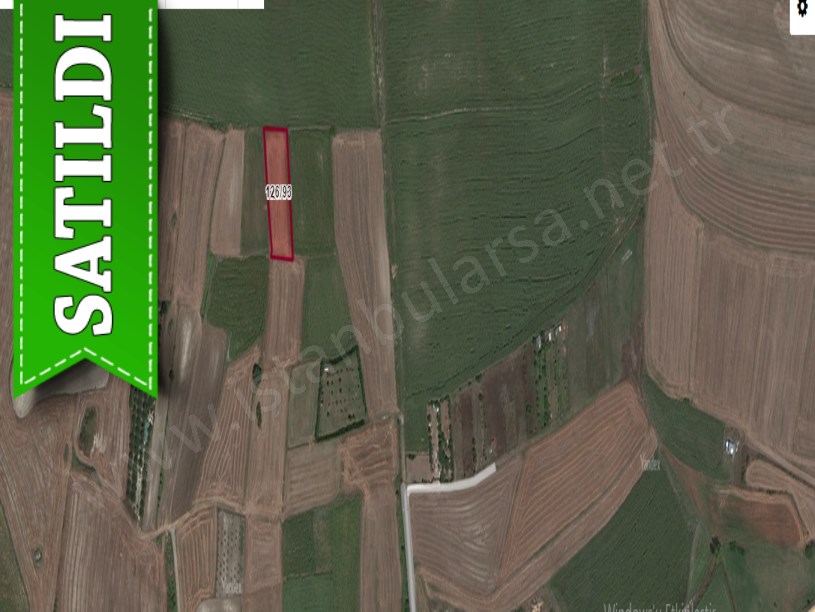 Çatalca Nakkaşta  Satılık Tarla , 2,434 m2 Müstakil Yolu Var