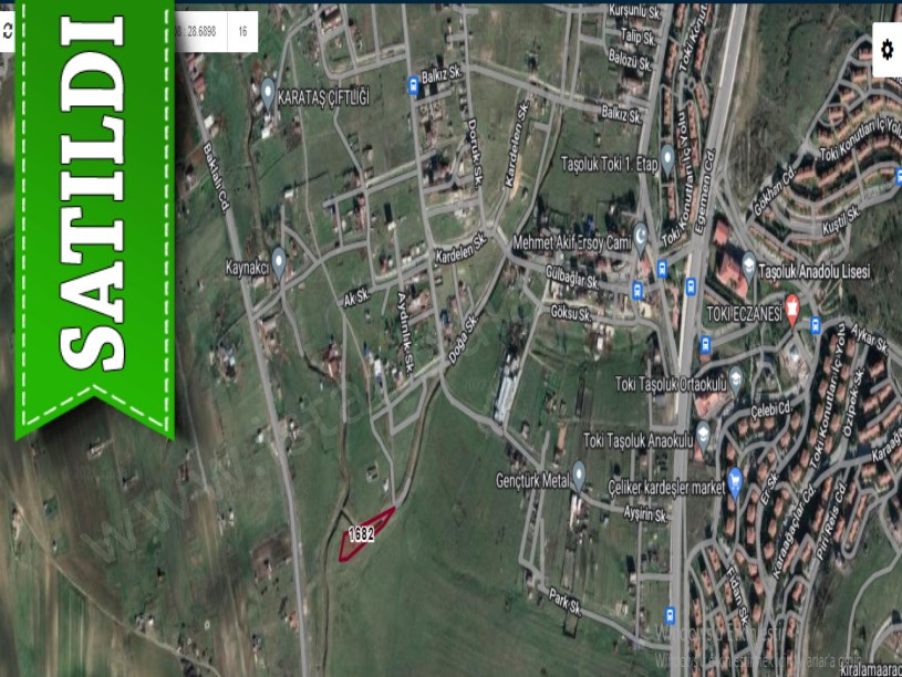 Arnavutköy Taşolukta Satılık Arsa , 360 M2  Caddeye Yakın