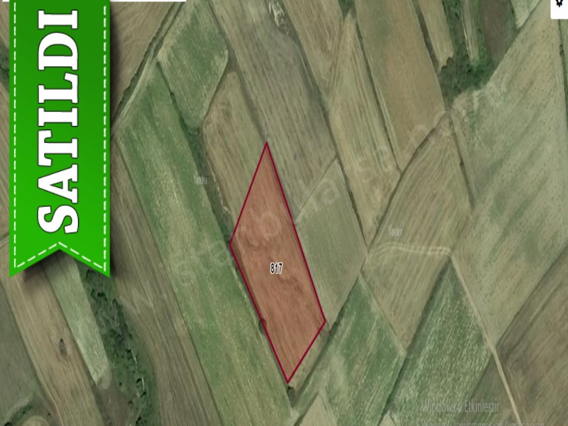 Tekirdağ Saray Kurtdere,de Satılık Arsa , 800 M2 Yolu Var Hisseli